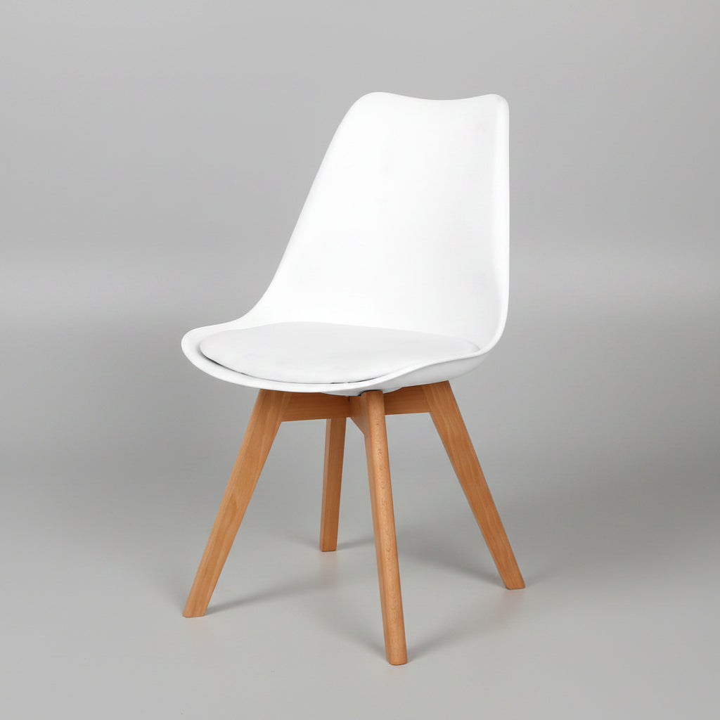Set of 4 Ergonomic Dining Chairs in White Finish